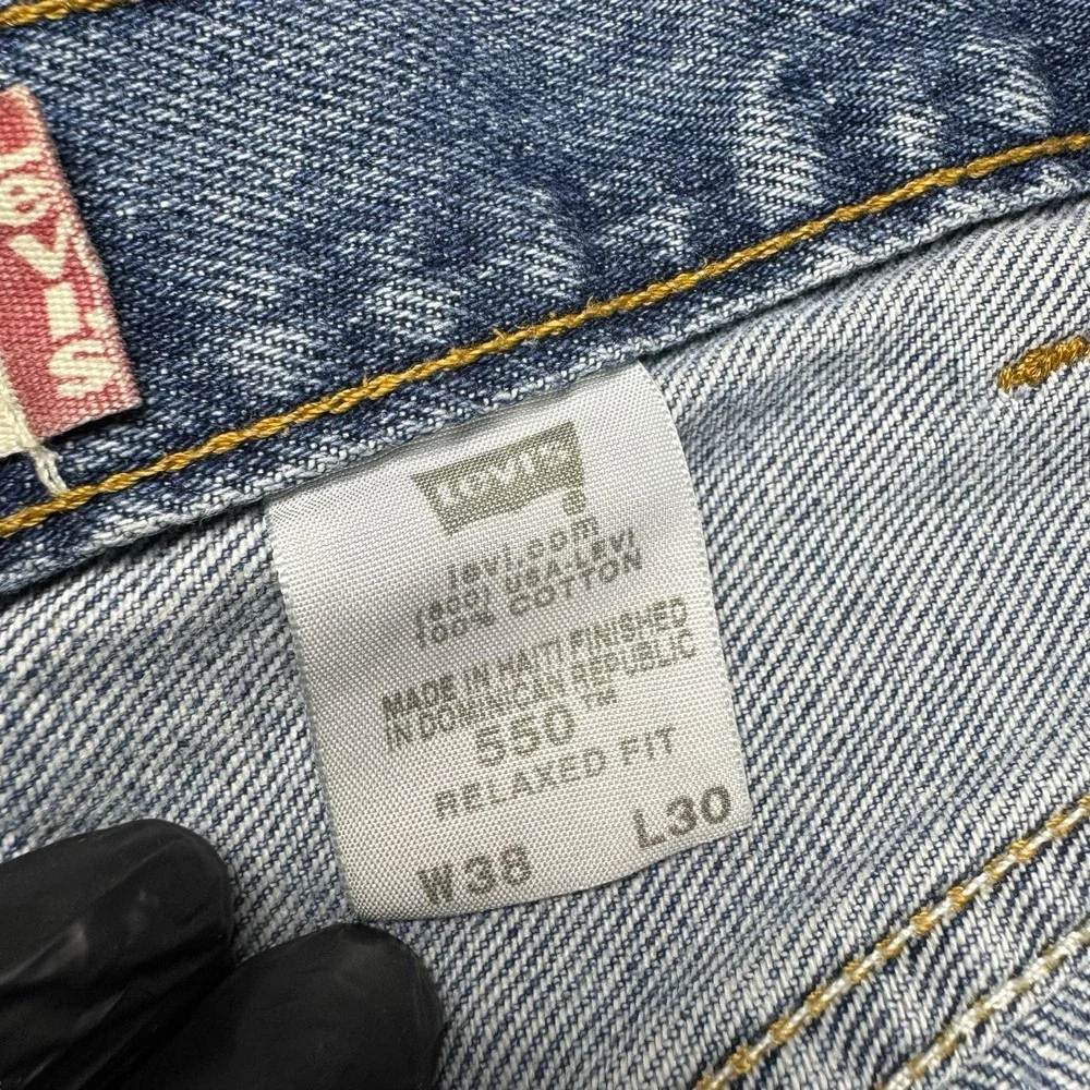 Vintage Levis 550 38x30 Relaxed Fit Faded Midrise Denim Y2K Red Tab Grunge Skate
